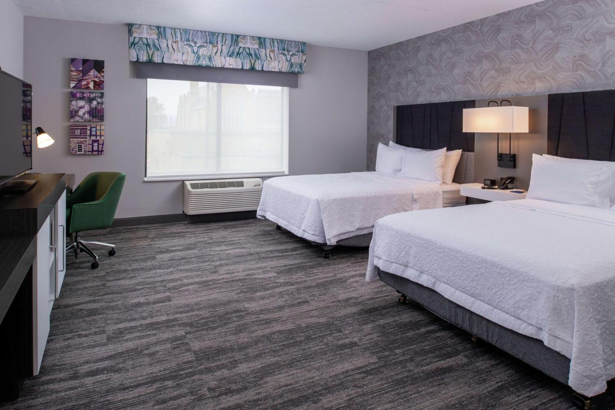 Hampton Inn & Suites Winston-Salem Downtown Экстерьер фото