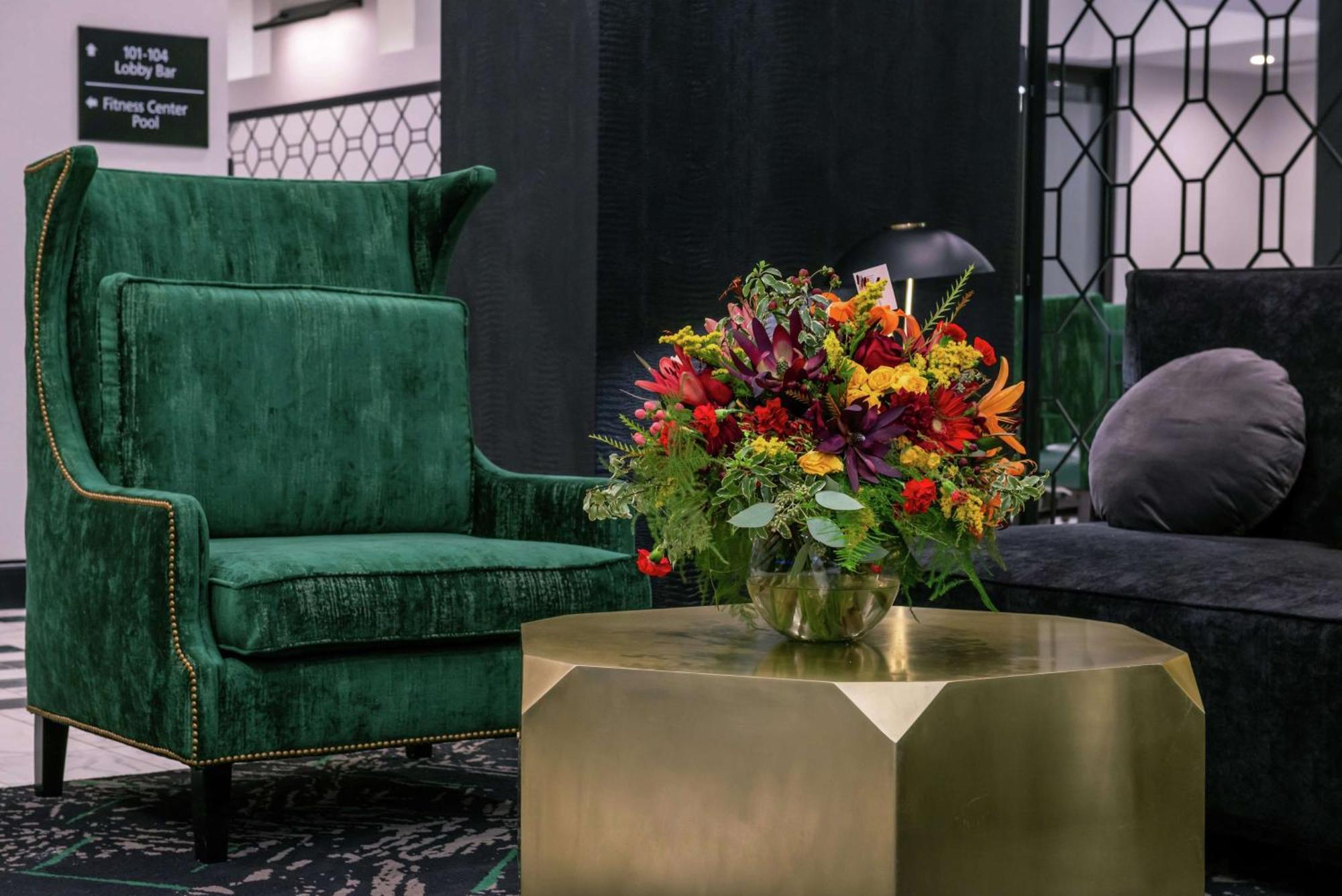 Hampton Inn & Suites Winston-Salem Downtown Экстерьер фото